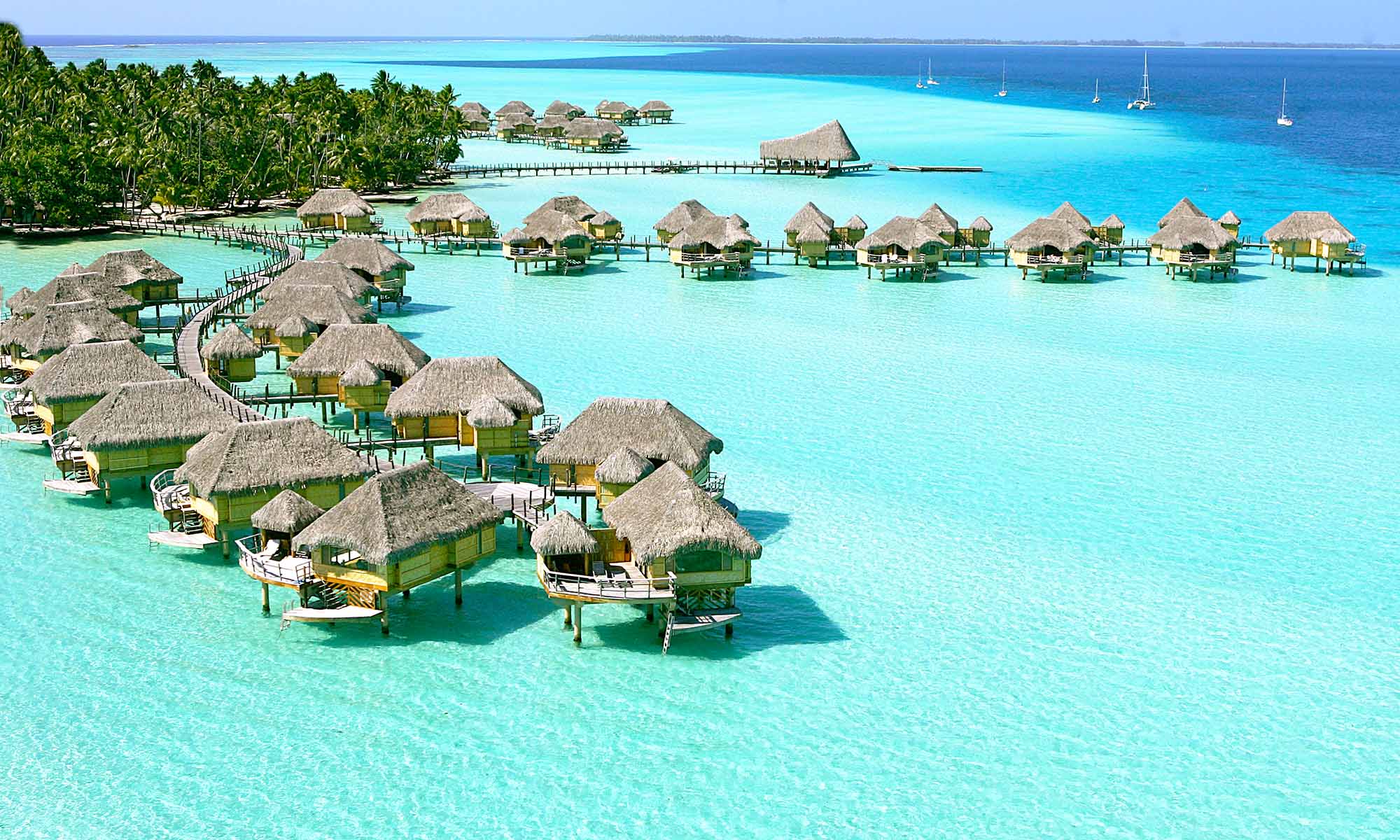 Le-Tahaa-Island-Resort-Overwater-Bungalows-2000×1200-8_29726